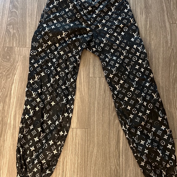 Louis Vuitton Pants & Jumpsuits Louis Vuitton Stencileffect